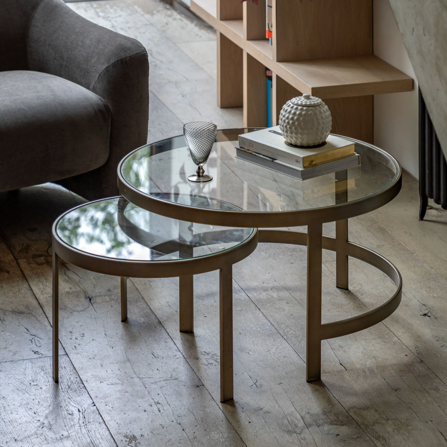 Nest of 2 Tables with Glass Tops
