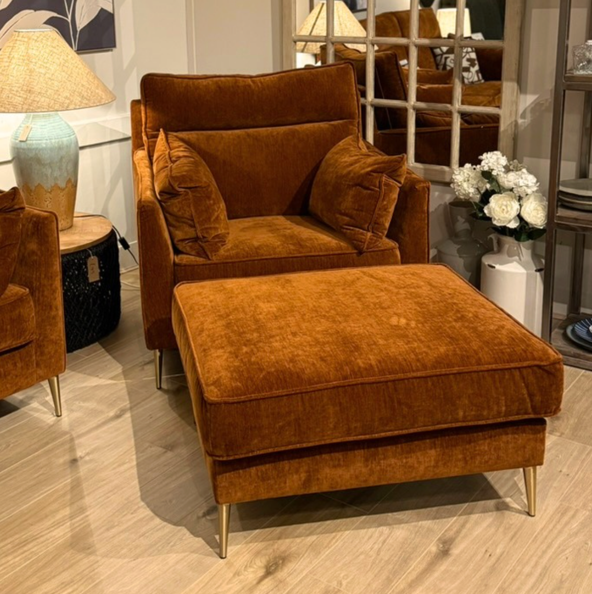 EX-DISPLAY | Alice Armchair - Rust